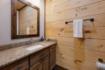 Mountain Echoes - Lower Level shared full bath